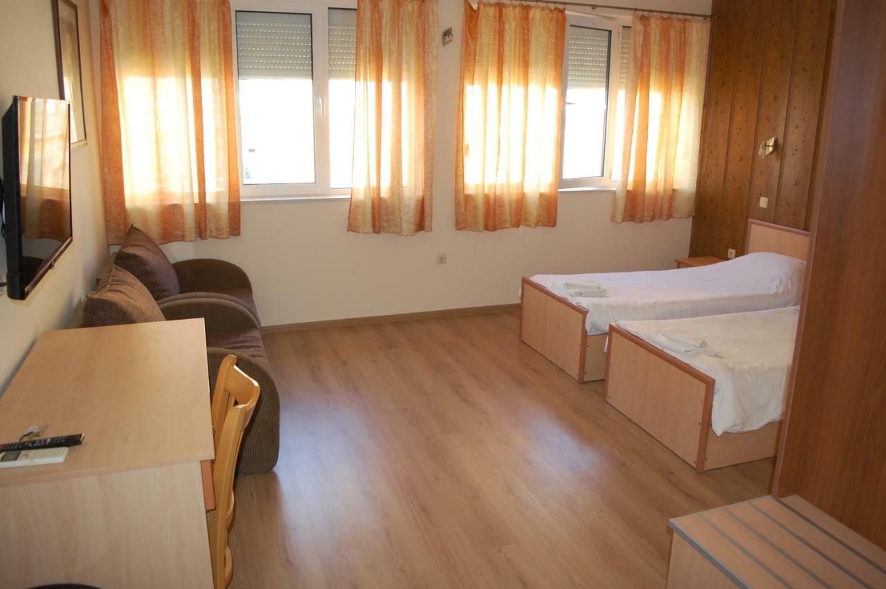 Hotel Vitosha Tryavna Luaran gambar
