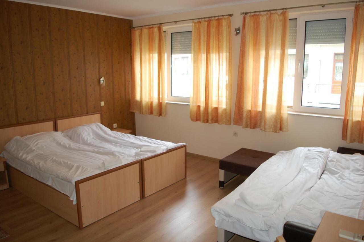 Hotel Vitosha Tryavna Luaran gambar